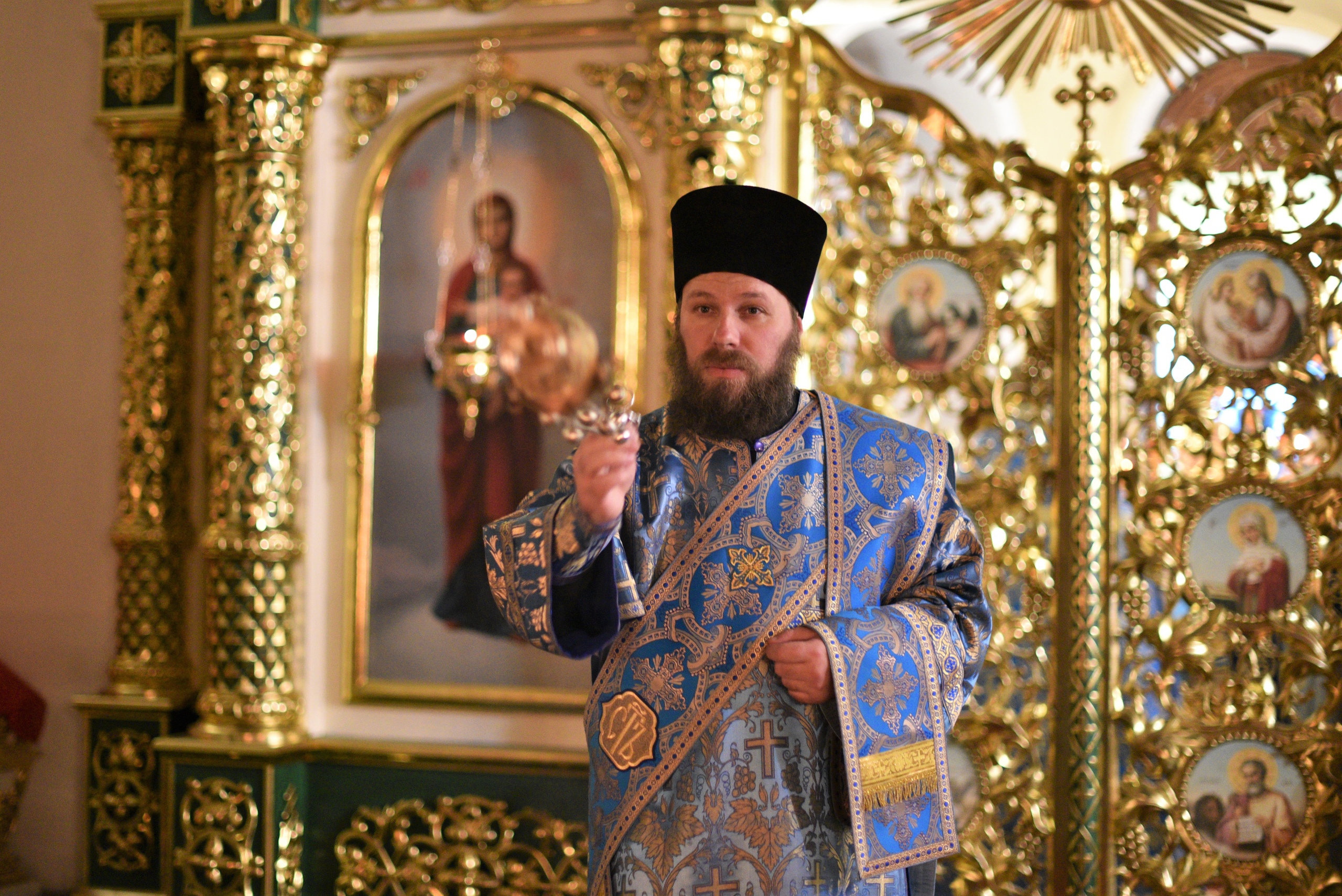 15 Ноября праздник православный.