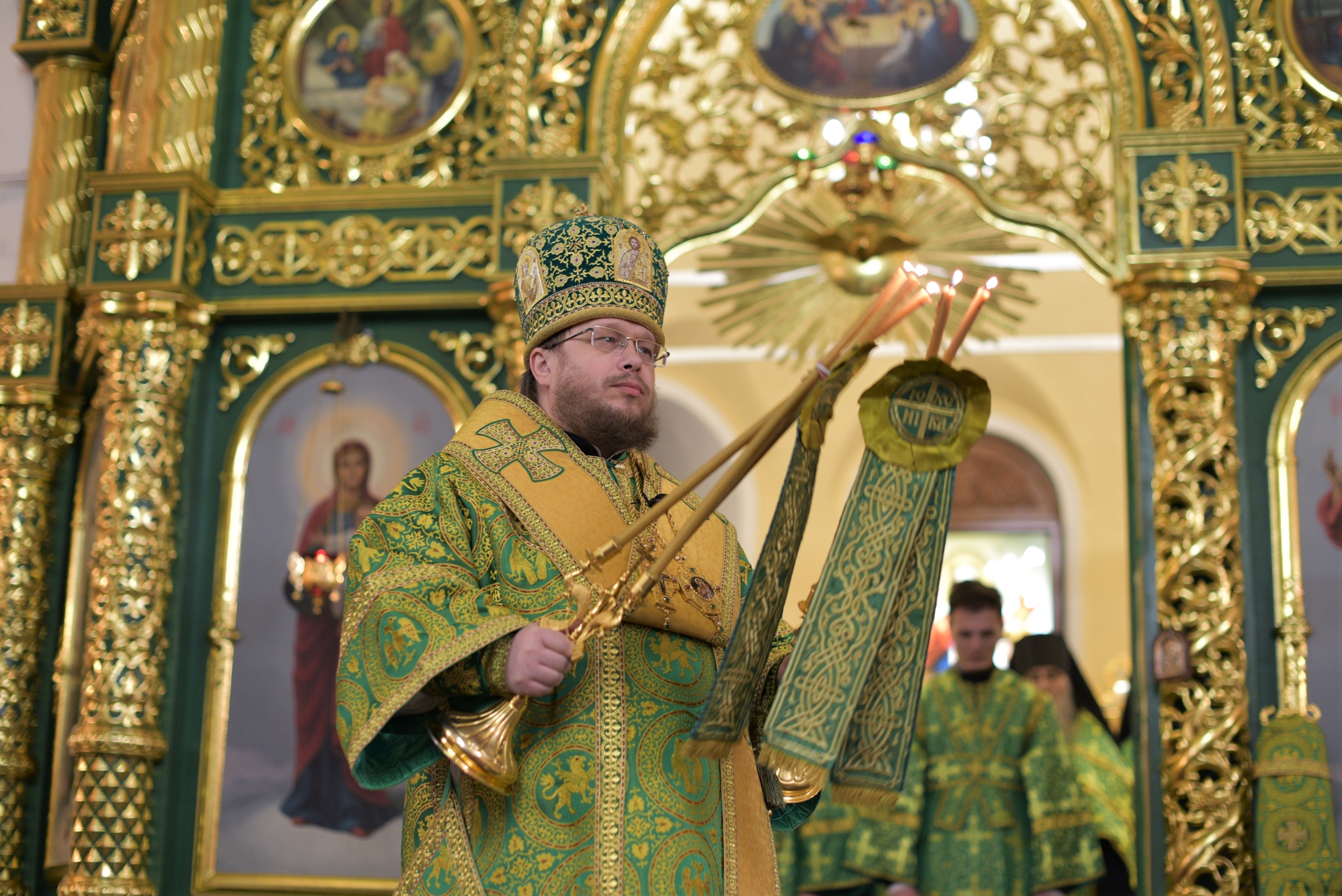 Трансляция всенощной сегодня