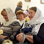 В Яранске почтили память святых жен-мироносиц и поздравили православных женщин