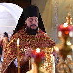 Епископ Паисий совершил Литургию в Благовещенском храме Яранска в Светлую субботу  
