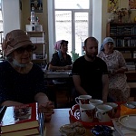 В приходской библиотеке города Котельнича состоялась очередная встреча священника с читателями