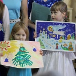 Праздничное богослужение, елка и эстафета для детей – на приходе Никольского храма п. Свеча встретили Рождество Христово