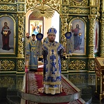 В Неделю 14-ю по Пятидесятнице глава епархии совершил Литургию в Троицком соборе Яранска