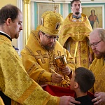 Глава епархии совершил Литургию в Никольском соборе г. Котельнича и освятил приходской социальный склад
