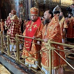 Епископ Паисий сослужил Святейшему Патриарху за Литургией в день памяти равноапостольных Кирилла и Мефодия 