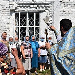 В день праздника в честь Тихвинской иконы Богородицы в храме поселка Санчурск прошли престольные торжества