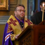 В Успенском кафедральном соборе состоялся молебен перед чтимым образом Спасителя