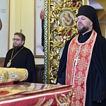 В Троицком соборе Яранска совершили всенощное бдение накануне дня памяти святителя Николая Чудотворца