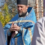 В Рождественском состоялся молебен в день престольного праздника руинированного храма