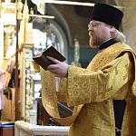 В Успенском кафедральном соборе Яранска прошли богослужения Недели Всех святых