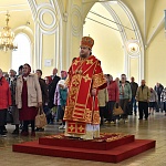 Архиерейское богослужение в городе Котельниче в день памяти святителя Николая Чудотворца