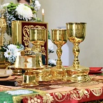 Литургию в день памяти преподобного Леонида Устьнедумского в храме д. Озера впервые возглавили два архиерея 