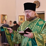 Епископ Паисий совершил Литургию в день памяти преподобного Паисия Величковского 