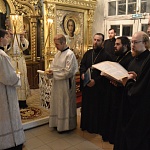 Глава епархии совершил молебен с акафистом Иисусу Сладчайшему в Успенском кафедральном соборе