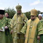 Литургию в день памяти преподобного Леонида Устьнедумского в храме д. Озера впервые возглавили два архиерея 