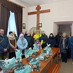Приходы Яранской епархии передали порядка 600 рождественских подарков нуждающимся