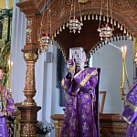 Духовенство во главе с архипастырем совершило молебное пение с акафистом прп. Матфею Яранскому