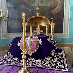 Епископ Паисий возглавил Литургию Преждеосвященных Даров в Успенском кафедральном соборе
