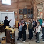 В рамках изучения ОПК кикнурские школьники посетили с экскурсией Благовещенский храм поселка