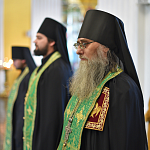 Епископ Паисий совершил всенощное бдение в канун дня преставления преподобного Матфея Яранского 