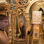 В кафедральном соборе Яранска состоялось молебное пение перед чтимым образом Спасителя 