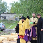 Закладка памятного камня в основание алтаря храма Архистратига Михаила в с. Михайловское