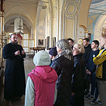 Педагоги и учащиеся школы с. Юрьево посетили Никольский собор г. Котельнича и пообщались со священником